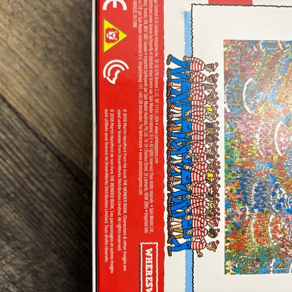 Where's Waldo? 300 Piece Puzzle - Picture 5 of 5